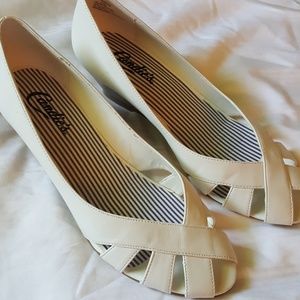 Candie's wedge heels ladies size 7.5 wedges